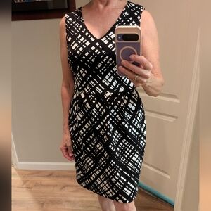 Enfocus Studio Black and White Geometric Midi Dress